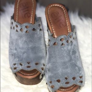 Soft leather platform sandals. Soft suede